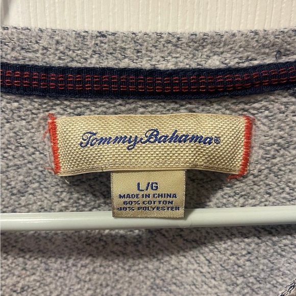 Tommy Bahama Crewneck Sweater Size L - Picture 2 of 3